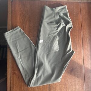 Vuori AllTheFeels legging - Pistachio